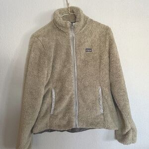 Patagonia Women's Fuzzy jacket.